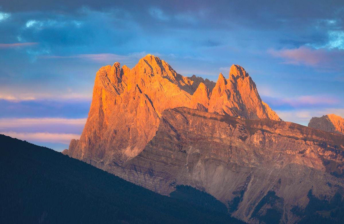 How Compound Interest Builds Wealth: The Math Behind Life-Changing Returns in 2026